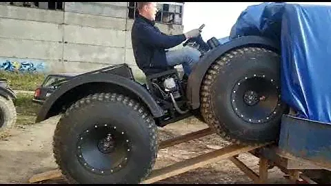 Вездеход ЛитЛ, погрузка в газель с низким тентом. Осторожно ненормативная лексика.
