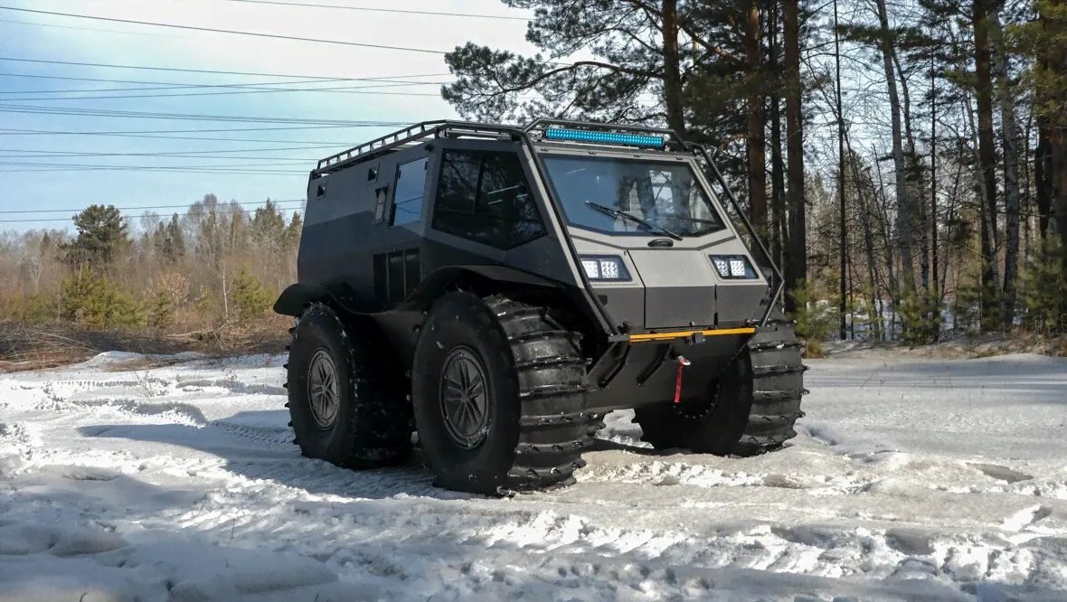 Вездеход бортоповоротный на шинах низкого давления АГ 30