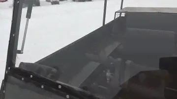 Вездеходы Добрыня откидное лобовое стекло
