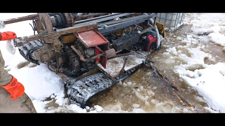 Вездеход ШС-03 утонул в зимнем болоте!