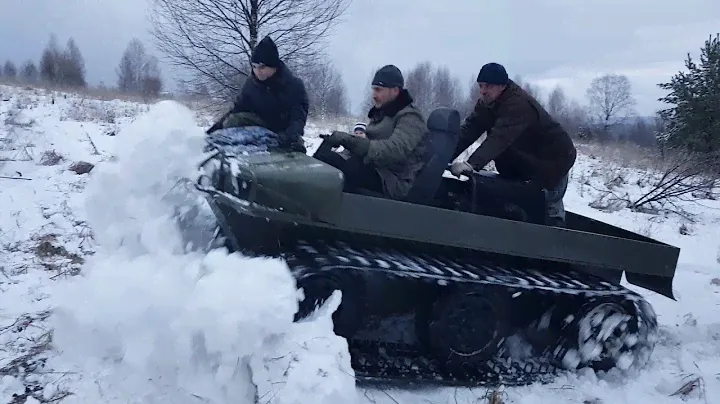 Гусеничный вездеход «Мужик»: После ремонта в поле.