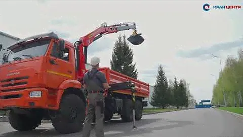 Самосвал на шасси 43118, 3-х сторн разгрузкой с краном ИМ-150N с грейфером для сыпучих грузов ГР-450