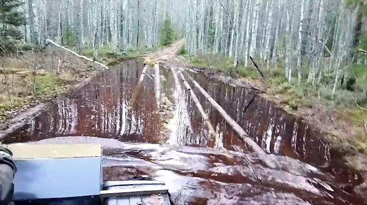 Каракат Тайга 4х4 прёт везде)